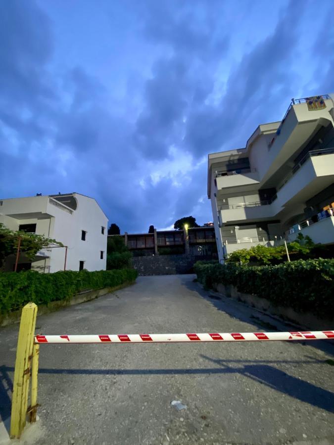 Mala Plaza Apartments Ulcinj Exteriör bild